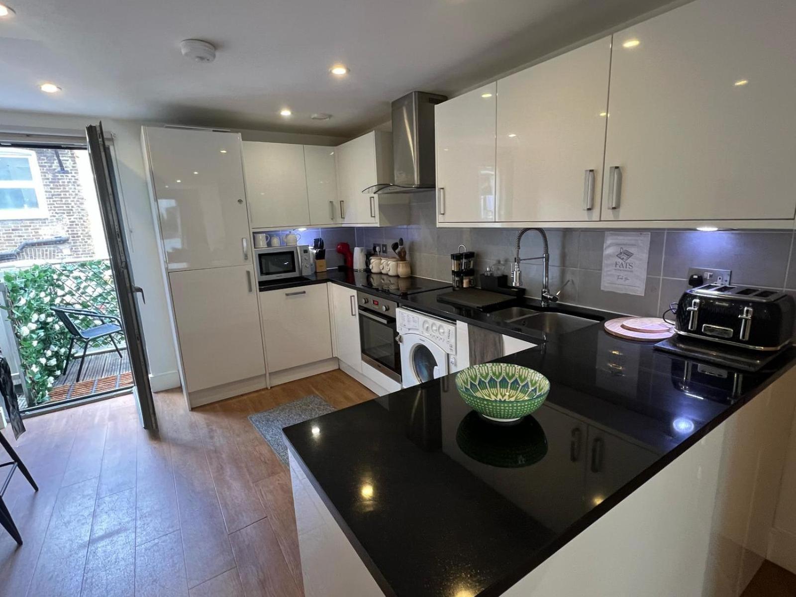Bright And Modern 3 Bed Apartment Hyde Park Central Londen Buitenkant foto